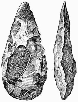 Almond-shaped flint hatchet